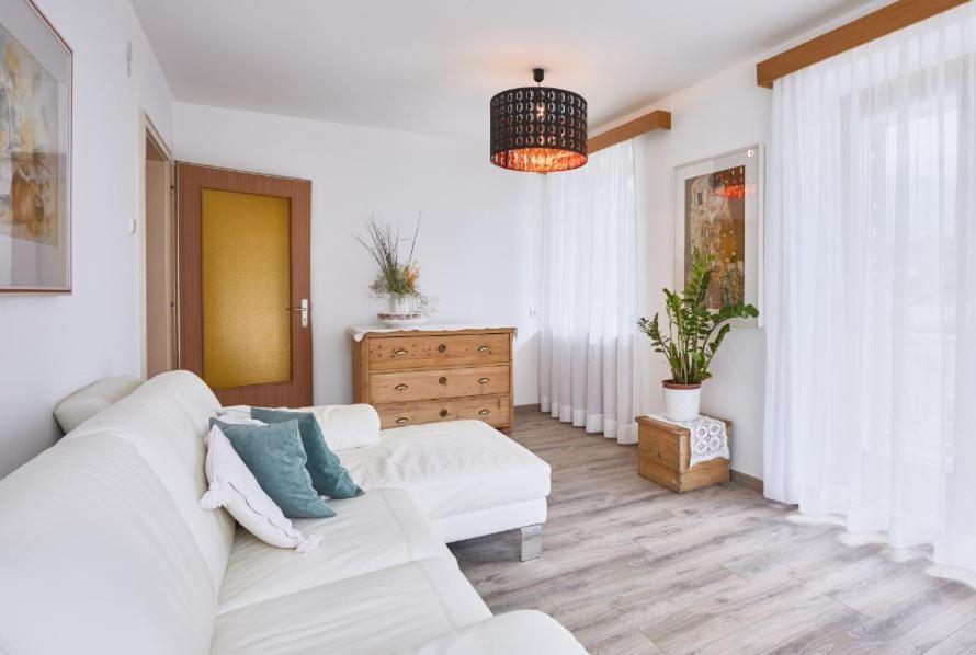 Apartmenthaus Haringer Novacella Exterior foto